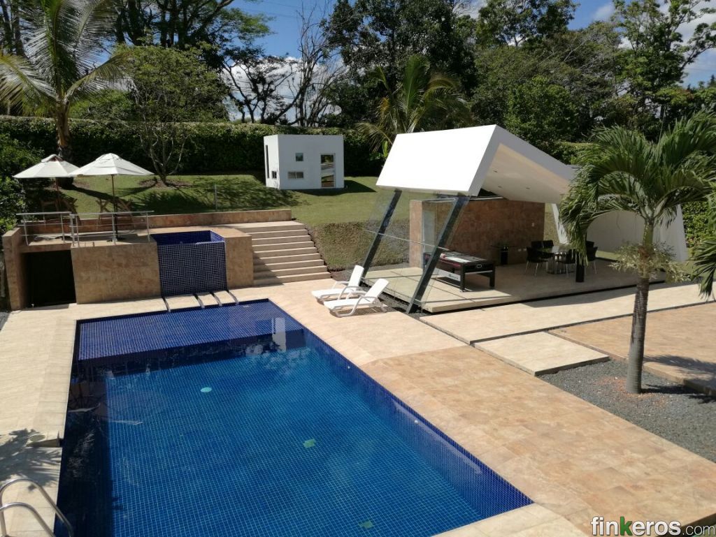 EN CERRITOS HOSPEDAJE DE LUJO - Finca en Pereira, Risaralda